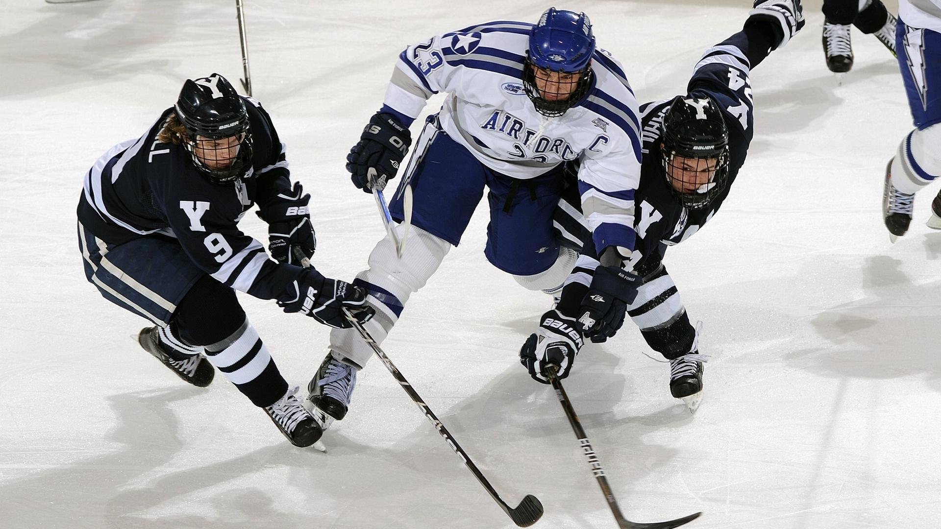 《【幕后揭秘】职业选手的日常训练如何科学提升？》，职业选手是怎样训练的